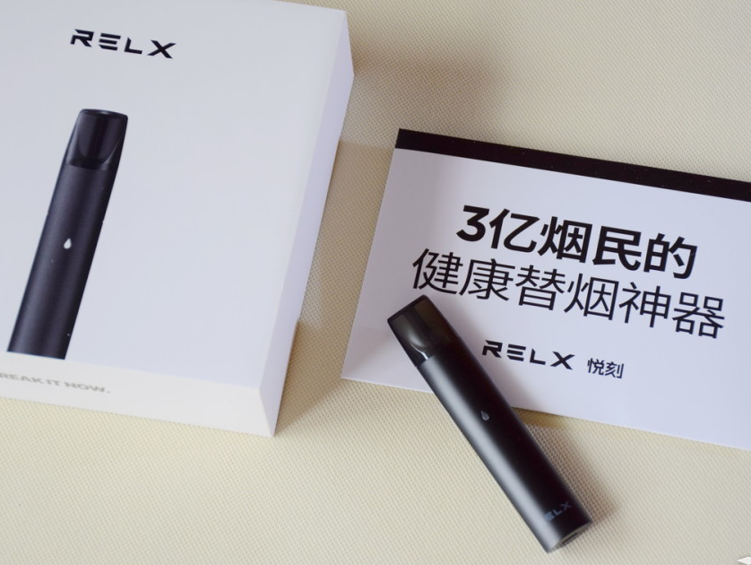 抽电子烟和香烟哪个危害大些 抽电子烟和烟有什么区别哪个伤害大